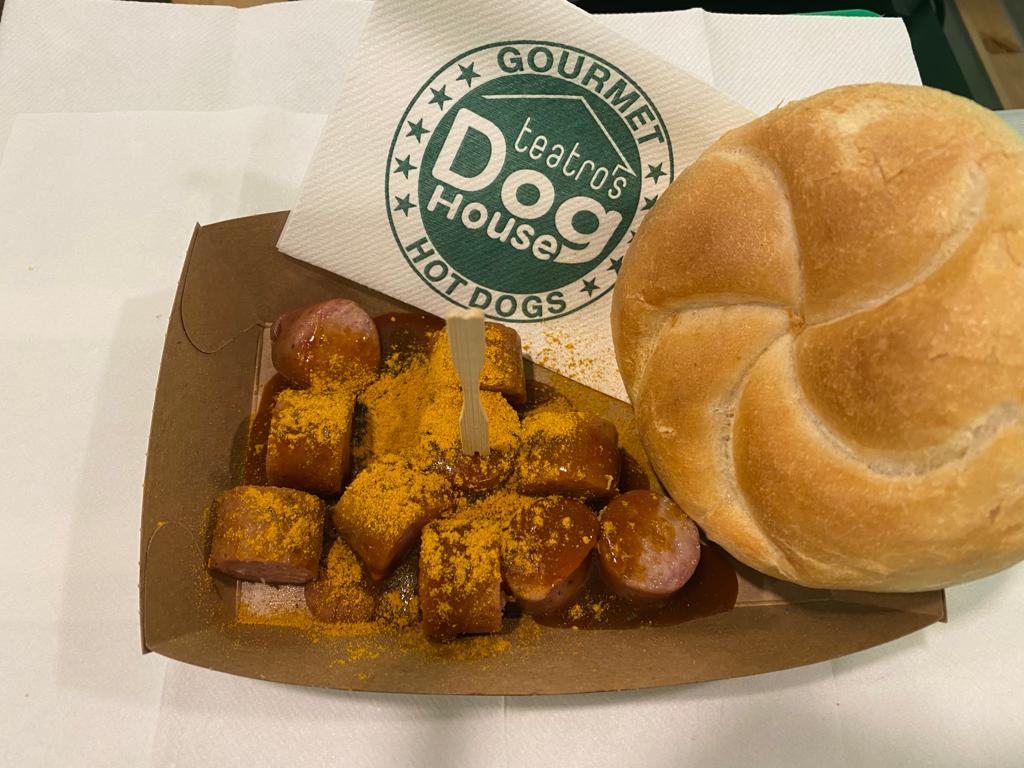 Sliced Currywurst - € 4,90